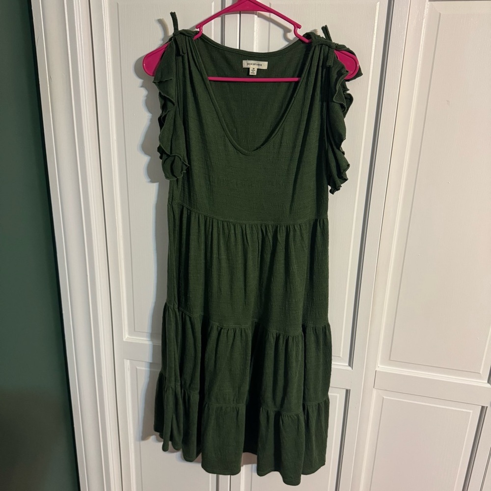 Max Studio Olive Green Textured Top